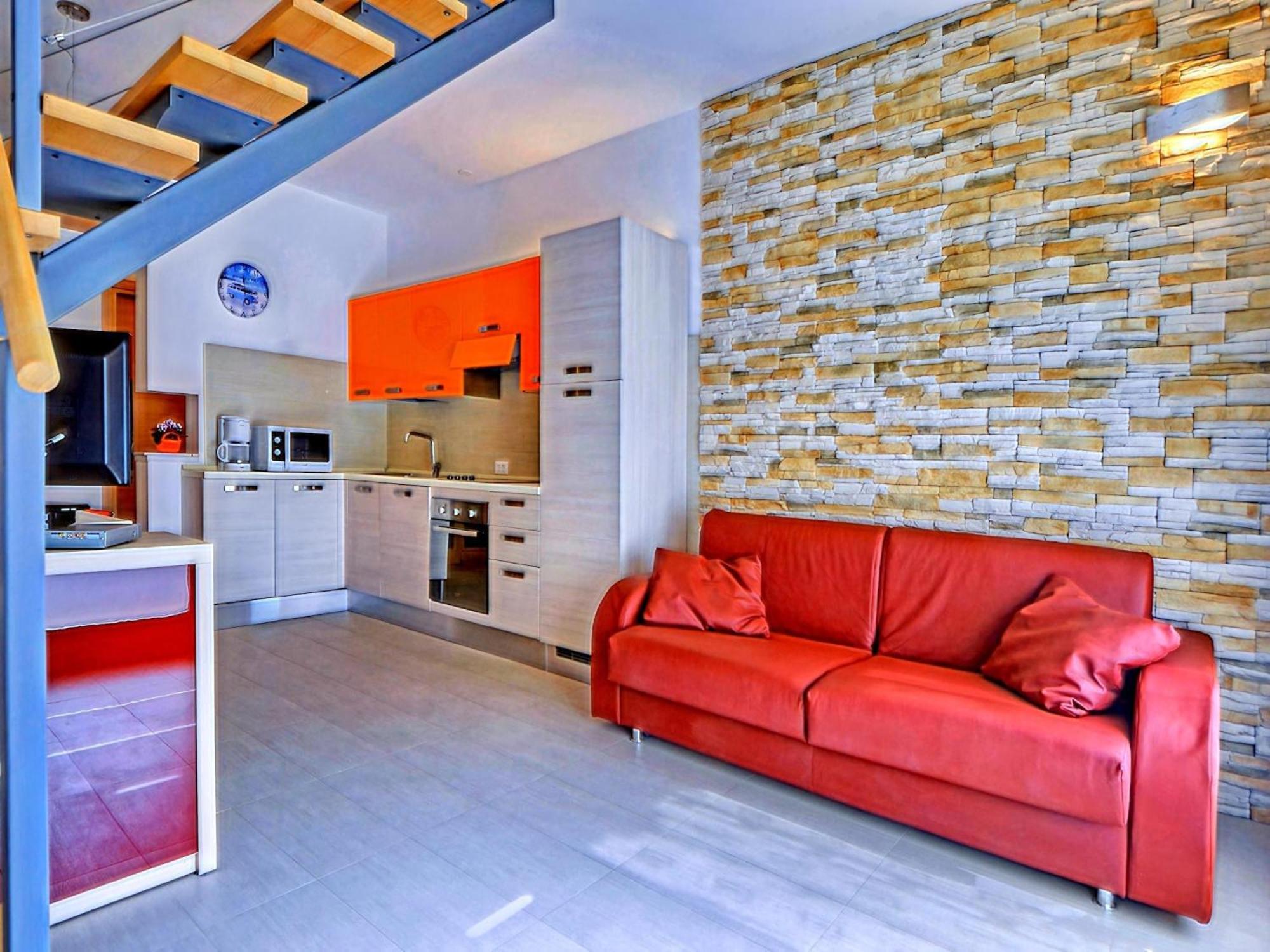 Sun-Kissed Apartment In Bibinje With Garden Exterior photo